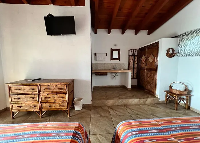 El Arca Zihuatanejo